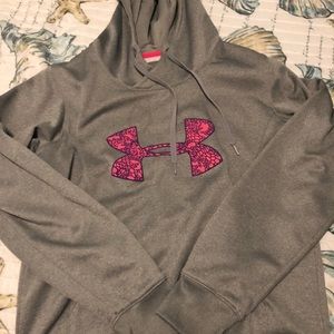 Under armor grey women’s hooded sweatshirt